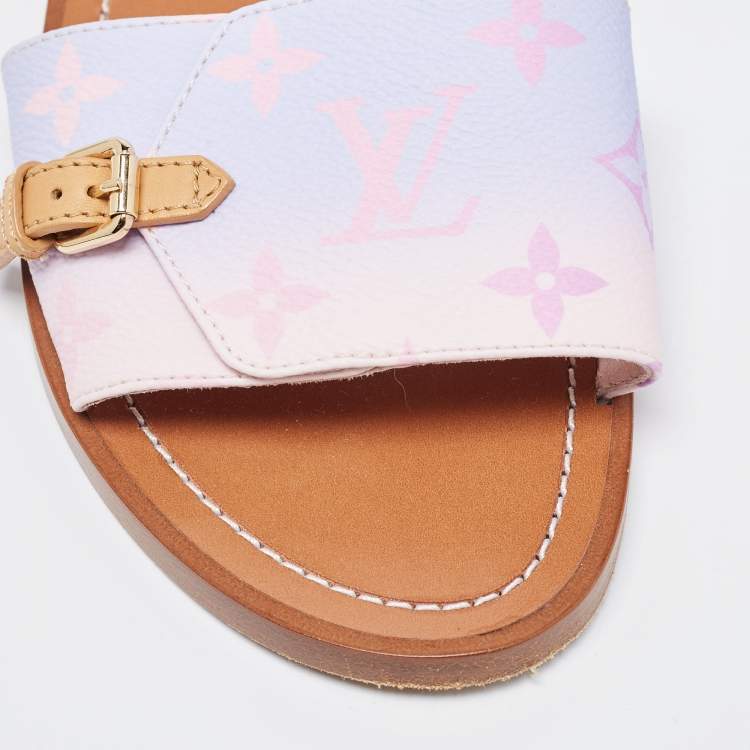 مملوكة مسبقًا Louis Vuitton Pink/Purple Canvas Flat Slides Size 38.5    