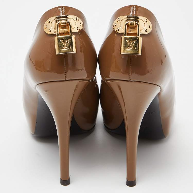 Pre Owned Louis Vuitton Brown Patent Leather Oh Really!  Pumps Size 37
