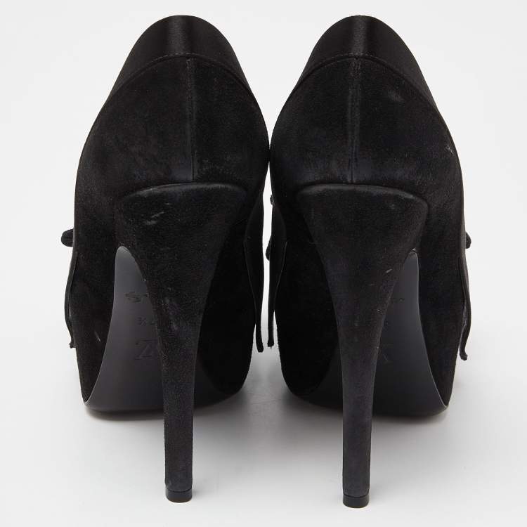 Pre Owned Louis Vuitton Black Suede Peep Toe Pumps Size 37.5