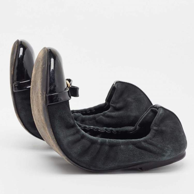 Pre Owned Louis Vuitton Black Suede and Patent Leather Scrunch Ballet Flats Size 37