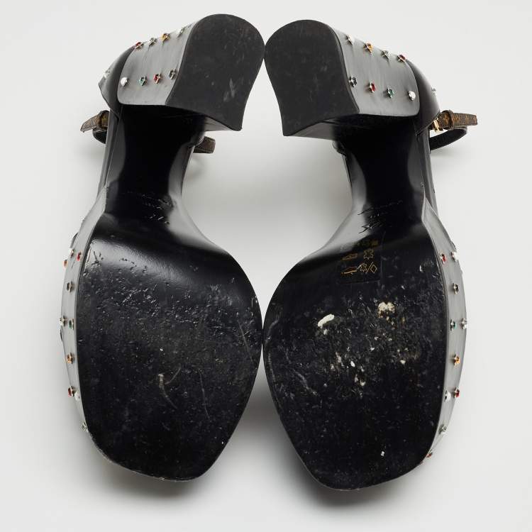 Pre Owned Louis Vuitton Black Leather Studded Fame Sandals Size 38.5