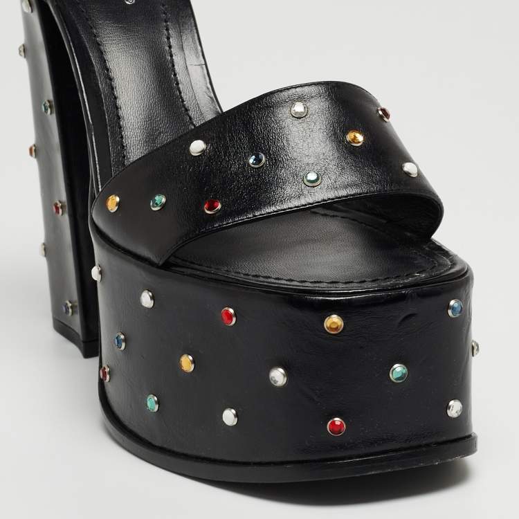Pre Owned Louis Vuitton Black Leather Studded Fame Sandals Size 38.5