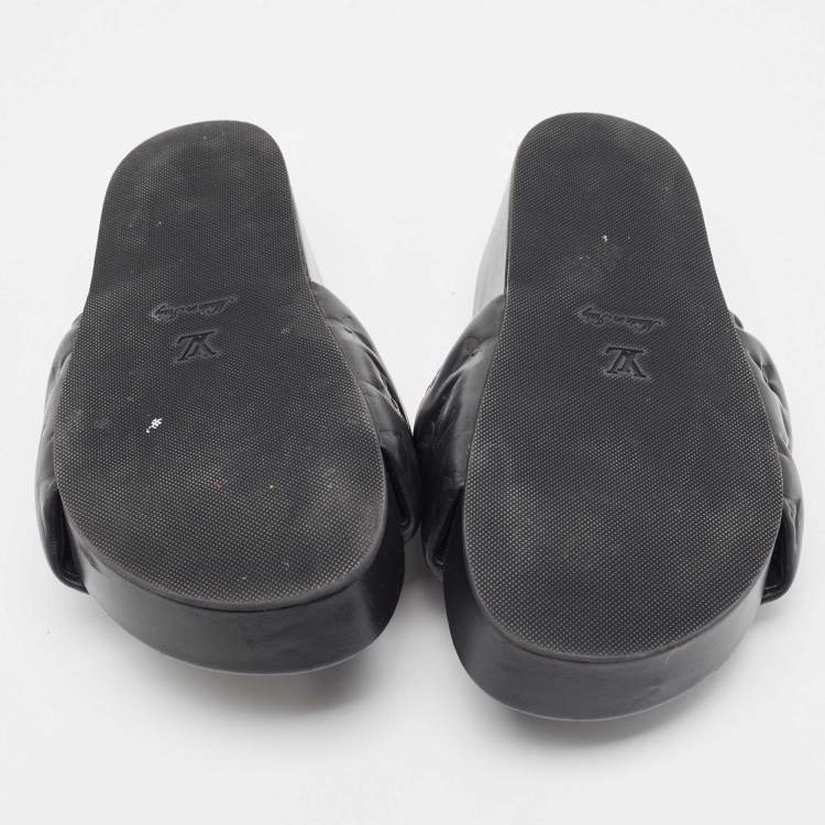 Pre Owned Louis Vuitton Black Leather Waterfront Sandals Size 36