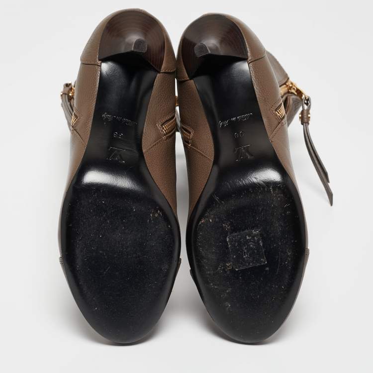 Pre Owned Louis Vuitton Brown Leather Ankle  Boots Size 38