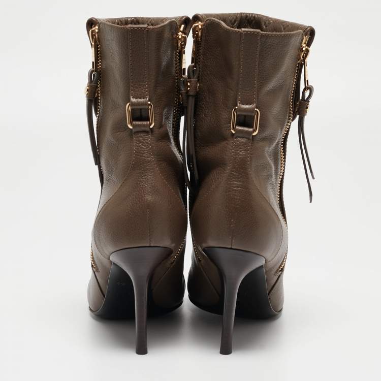 Pre Owned Louis Vuitton Brown Leather Ankle  Boots Size 38