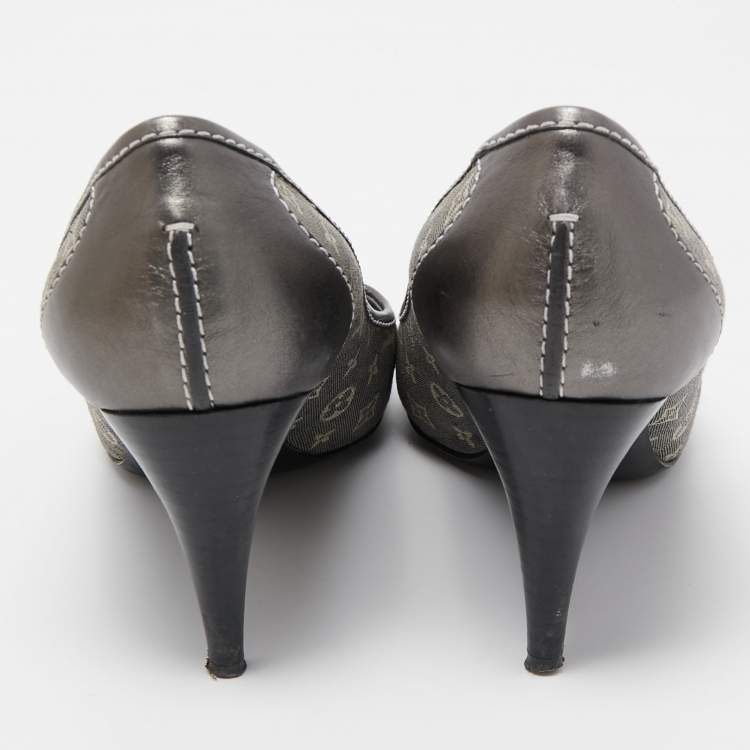 Pre Owned Louis Vuitton Grey Monogram Idylle Canvas and Leather Cap Toe Pumps Size 37.5