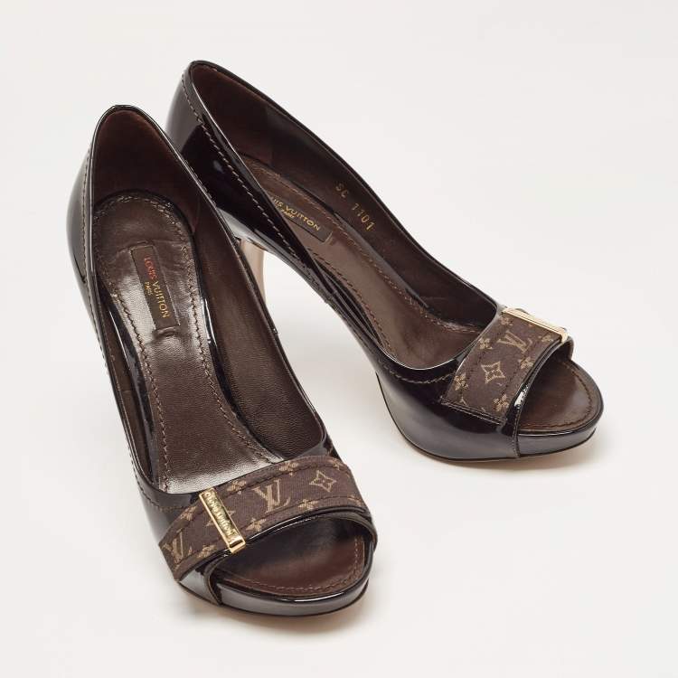 Pre Owned Louis Vuitton Dark Burgundy Patent Leather Open Toe Pumps Size 37.5