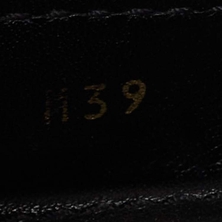 Pre Owned Louis Vuitton Black Leather Gloria Loafers Size 39
