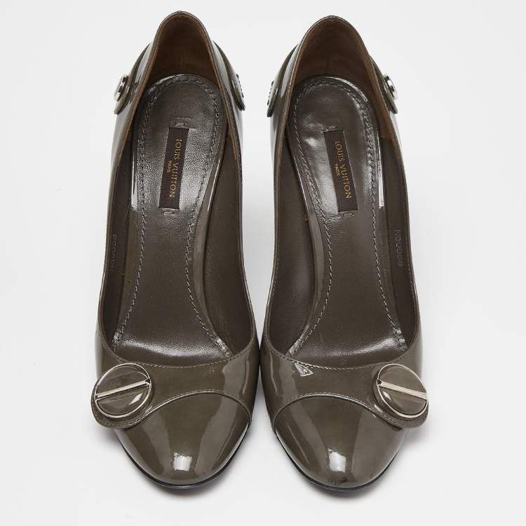 Pre Owned Louis Vuitton Grey Patent Leather Pumps Size 38