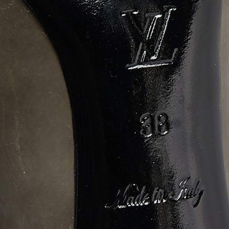 Pre Owned Louis Vuitton Grey Patent Leather Pumps Size 38