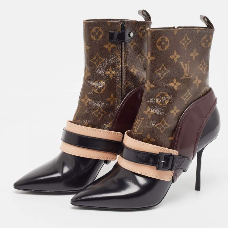 مملوكة مسبقًا Louis Vuitton Monogram Canvas and Leather Ankle Boots Size 38.5