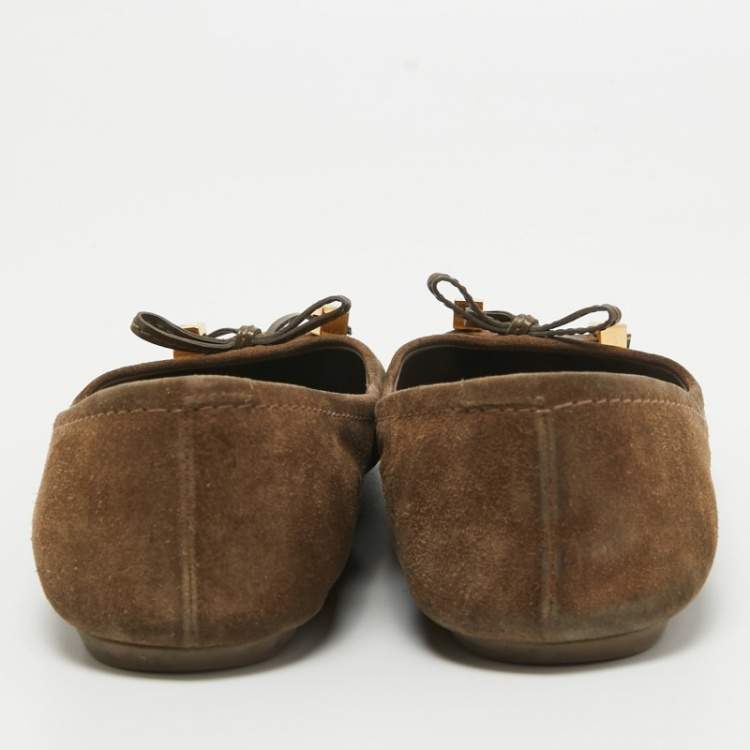 مملوكة مسبقًا Louis Vuitton Brown Suede Dice Bow Ballet Flats Size 38