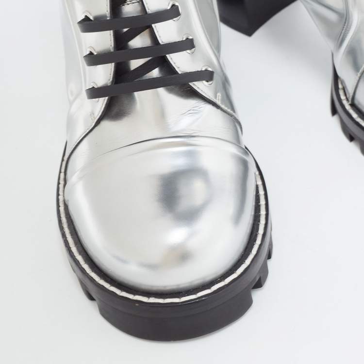 Pre Owned Louis Vuitton Silver Leather Spaceship Ankle Boots Size 40