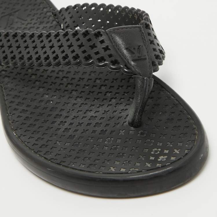 مملوكة مسبقًا Louis Vuitton Black Leather Thong Flat Sandals Size 39.5