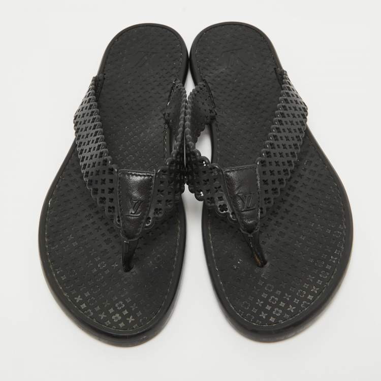 مملوكة مسبقًا Louis Vuitton Black Leather Thong Flat Sandals Size 39.5