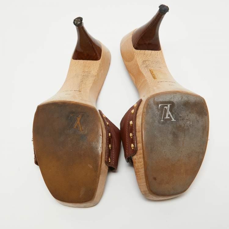 Pre Owned Louis Vuitton Brown Leather Wooden Slide Sandals Size 39