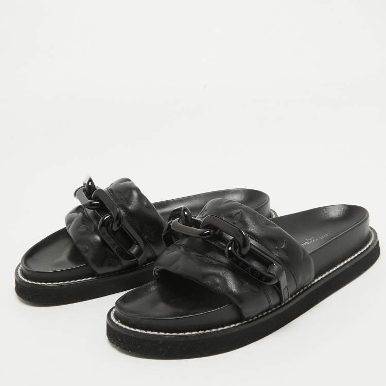 مملوكة مسبقًا Louis Vuitton Black Monogram Embossed Leather LV Sunset Slides Size 37