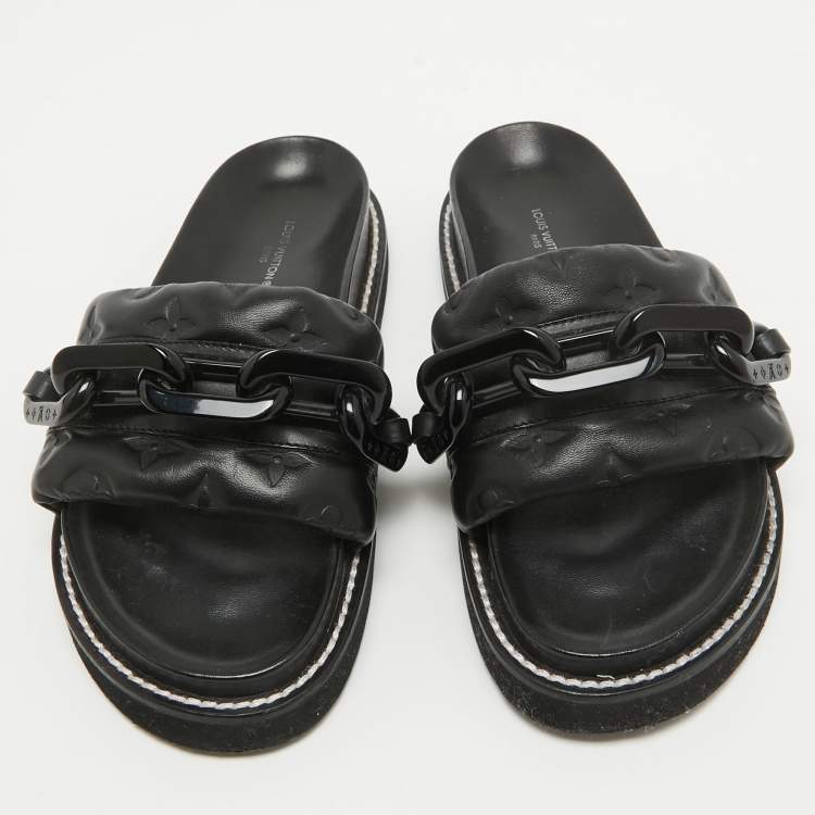 مملوكة مسبقًا Louis Vuitton Black Monogram Embossed Leather LV Sunset Slides Size 37