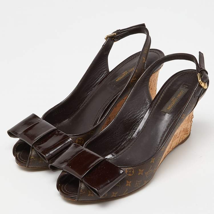 Pre Owned Louis Vuitton Brown Patent and Canvas Rivoli Slingback Wedge Pumps Size 38.5