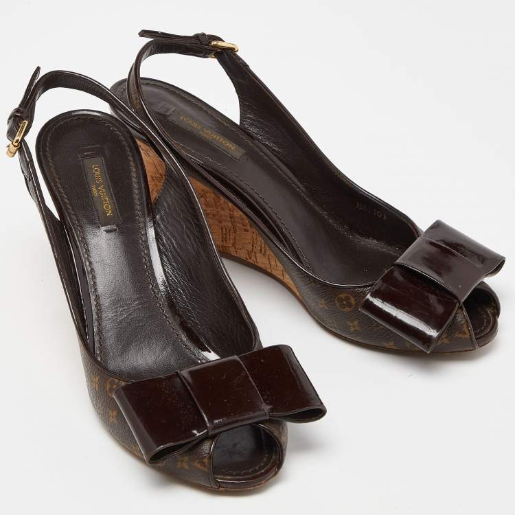 Pre Owned Louis Vuitton Brown Patent and Canvas Rivoli Slingback Wedge Pumps Size 38.5