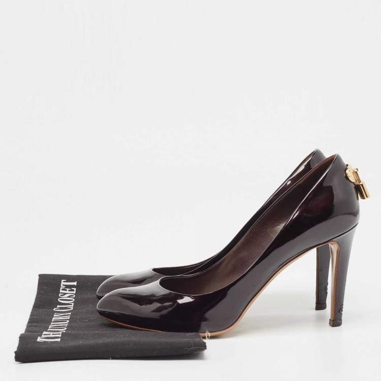 Pre Owned Louis Vuitton Dark Burgundy Patent Leather Lock It Pumps Size 37