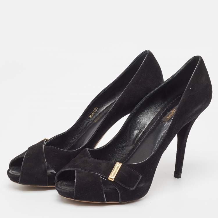 Pre Owned Louis Vuitton Black Suede Passy Pumps Size 39