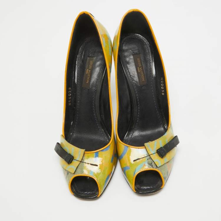 Pre Owned Louis Vuitton Multicolor PVC Richard Prince Flash Pulp Pumps Size 36.5