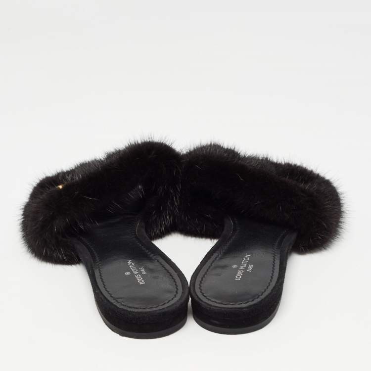 Pre Owned Louis Vuitton Black Fur Crystal Embellished Slide Flats  Size 38.5