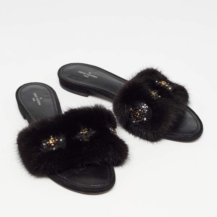 Pre Owned Louis Vuitton Black Fur Crystal Embellished Slide Flats  Size 38.5