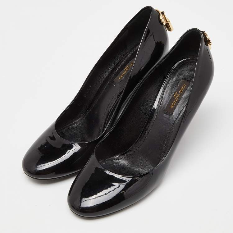 Pre Owned Louis Vuitton Black Patent Leather Lock It Round Toe Pumps Size 38