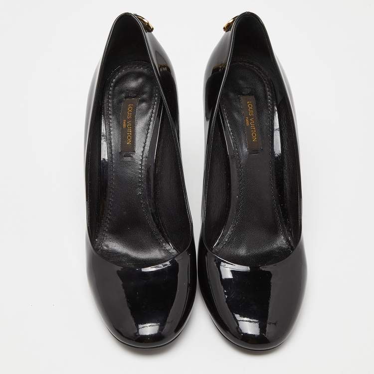Pre Owned Louis Vuitton Black Patent Leather Lock It Round Toe Pumps Size 38
