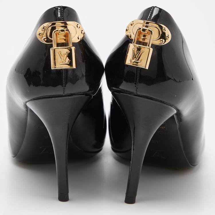Pre Owned Louis Vuitton Black Patent Leather Lock It Round Toe Pumps Size 38