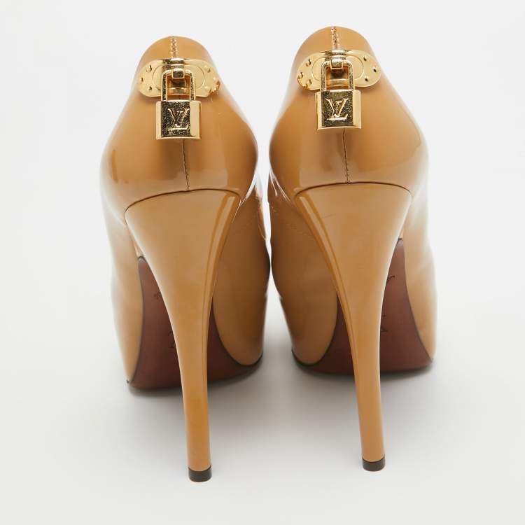 Pre Owned Louis Vuitton Beige Patent Leather Oh Really! Platform Pumps Size 37