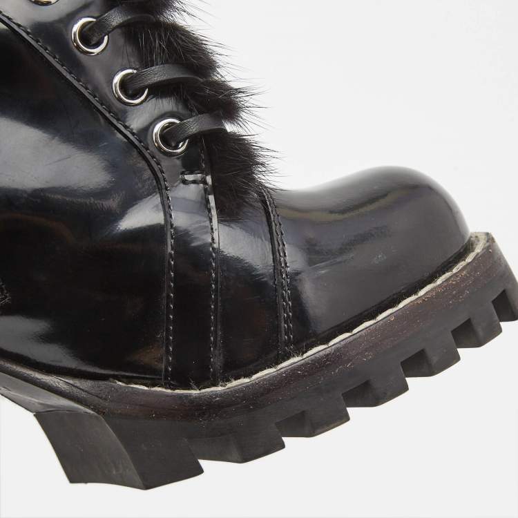 Pre Owned Louis Vuitton Black Patent and Fur Star Trail Ankle Boots Size 39