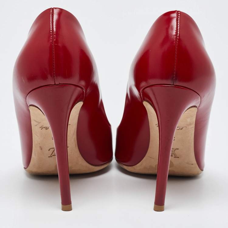 Pre Owned Louis Vuitton Red Leather Dice Pumps Size 38
