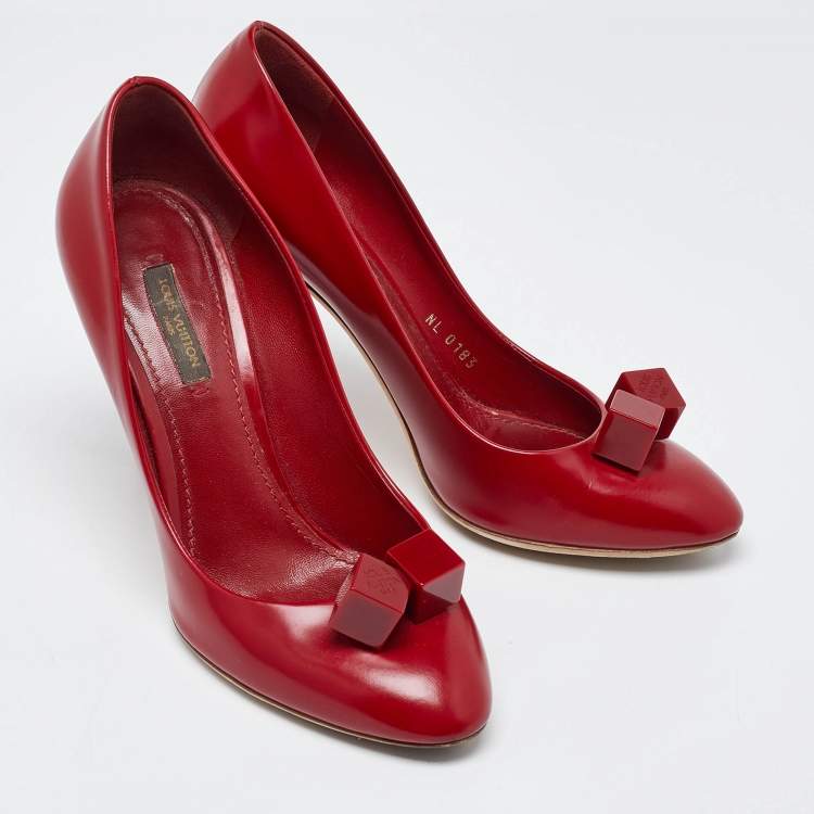 Pre Owned Louis Vuitton Red Leather Dice Pumps Size 38