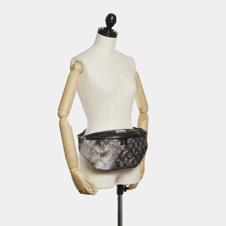 Pre Owned Louis Vuitton Monogram Galaxy Discovery Bumbag