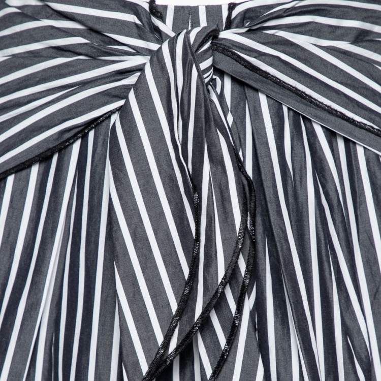 Pre Owned Love Moschino Grey Striped Cotton Front Tie Detailed Knee Length Skirt M
