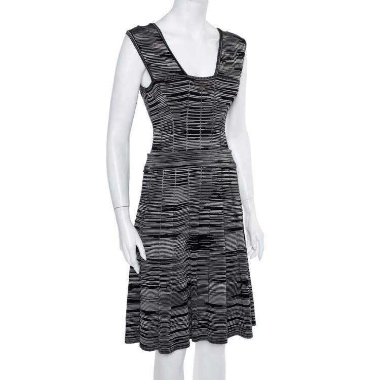 Pre Owned M Missoni Monochrome Knit Sleeveless Flared Midi Dress M