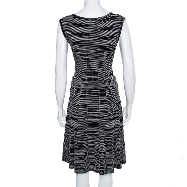 Pre Owned M Missoni Monochrome Knit Sleeveless Flared Midi Dress M