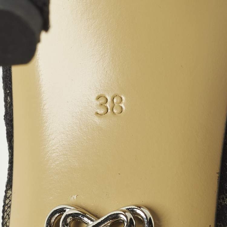 Pre Owned Mach & Mach Double Bow Size 38 Black Lace and Mesh Pumps