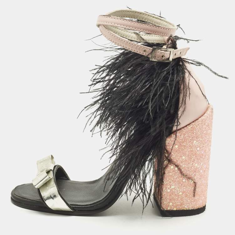 Pre Owned Mach & Mach Size 38 Leather and Patent Feather Embellished Ankle Strap Block Heel Sandals