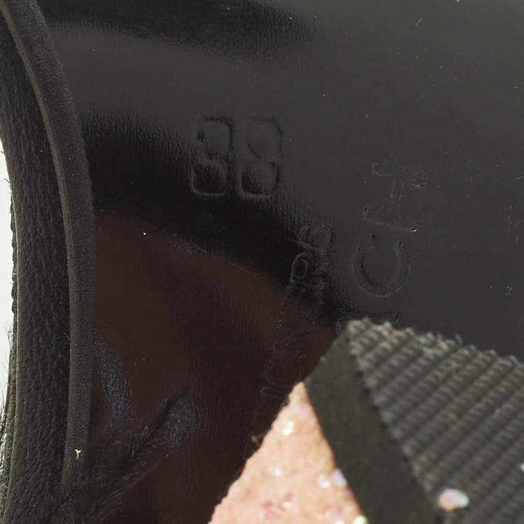 Pre Owned Mach & Mach Size 38 Leather and Patent Feather Embellished Ankle Strap Block Heel Sandals