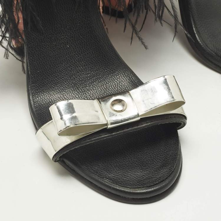 Pre Owned Mach & Mach Size 38 Leather and Patent Feather Embellished Ankle Strap Block Heel Sandals