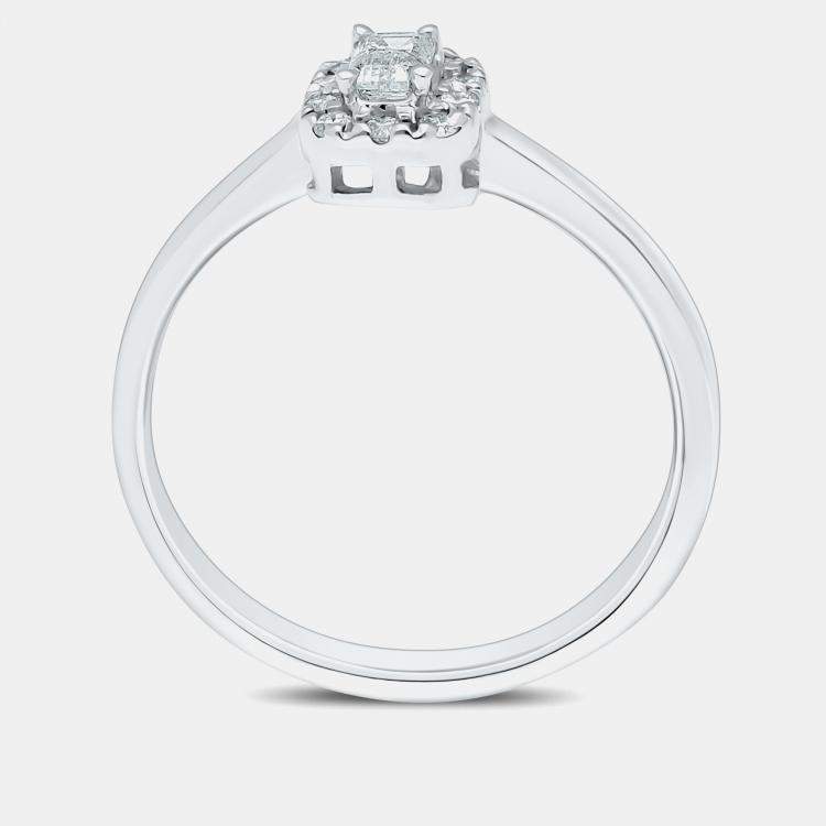 Pre Owned 14K Halo Bridal Ring (1/4 Ctw) EU 48