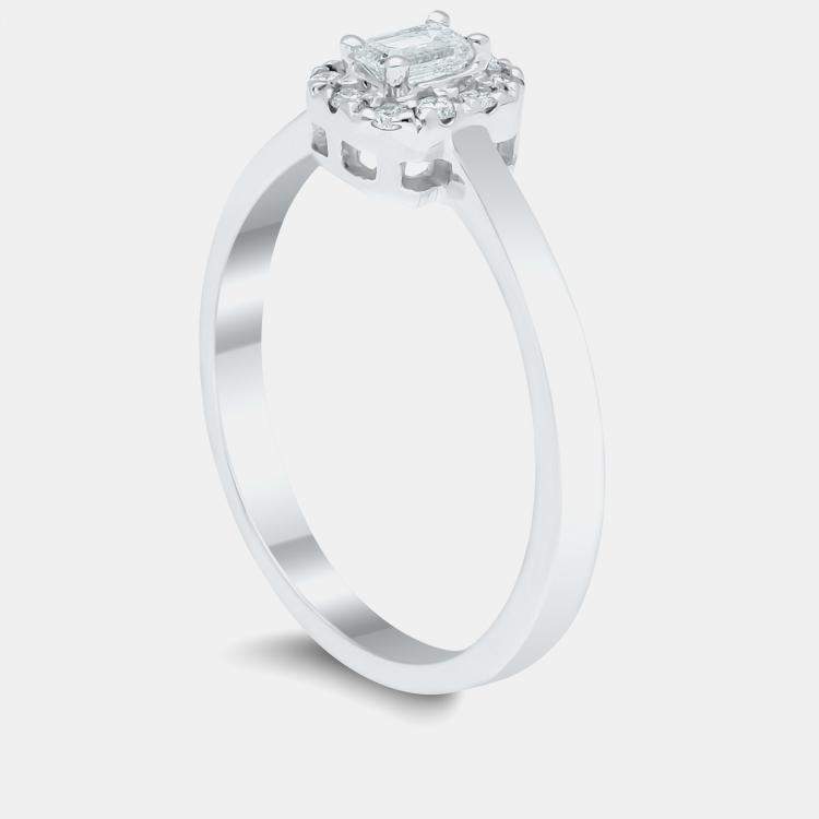 Pre Owned 14K Halo Bridal Ring (1/4 Ctw) EU 48