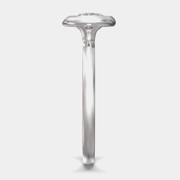 Pre Owned 14K White Gold Bezel Set Round Solitaire Ring (1.00 ctw) US 7