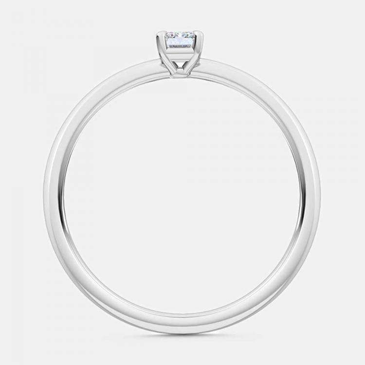 Pre Owned 14K Emerald Petite Ring (1/4 ctw) US 7