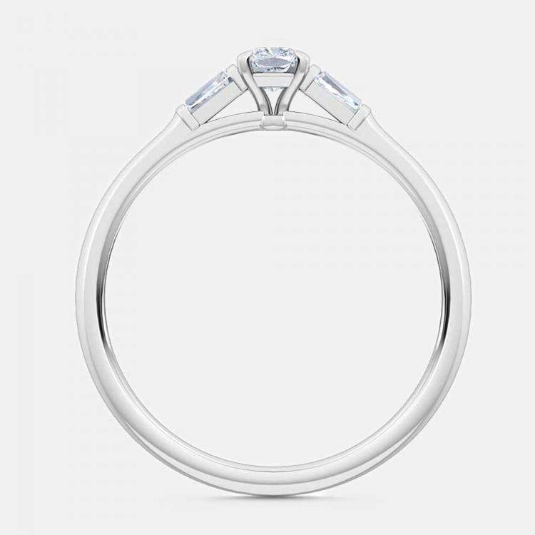 Pre Owned 14K Petite Baguettes On Side Ring (0.30 ctw) US 7