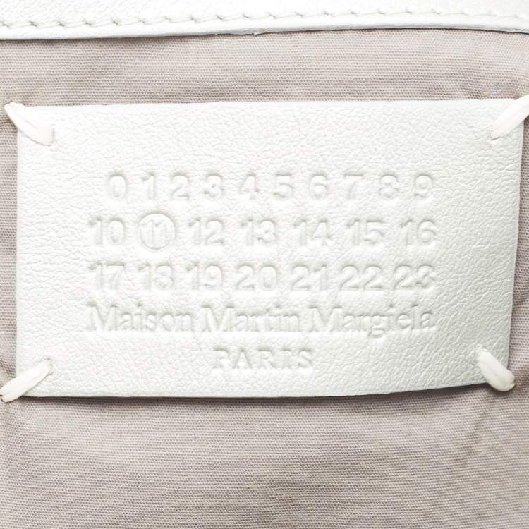 Pre Owned Maison Martin Margiela Silver Leather Shoulder Bag
